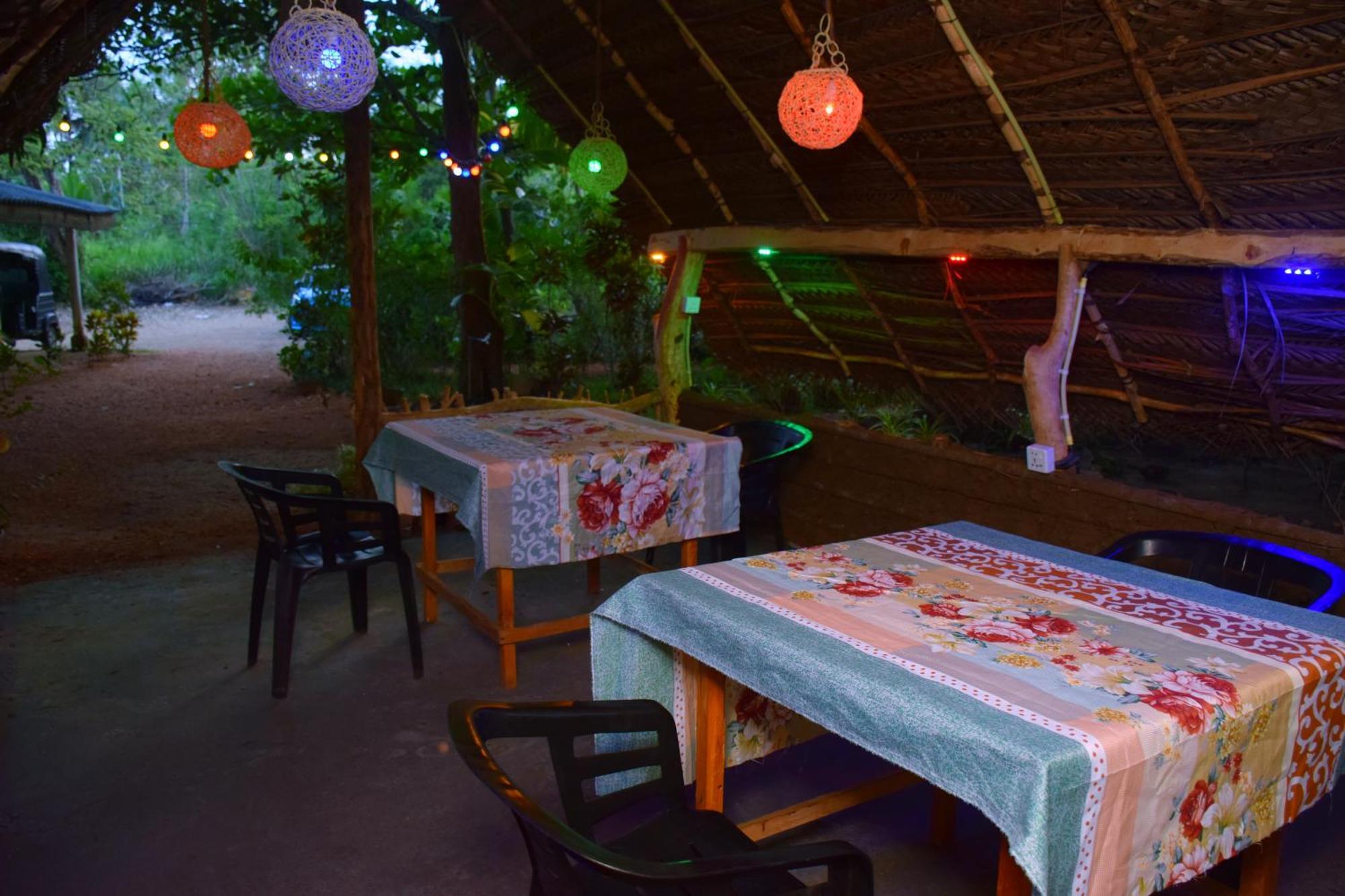 Akash Treehouse Apartment สิกิริยา ภายนอก รูปภาพ